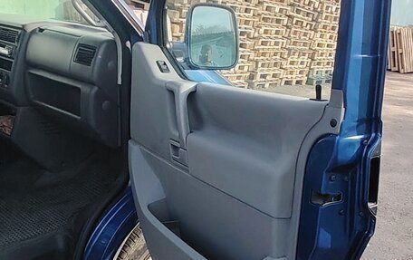 Volkswagen Transporter T4, 2002 год, 1 000 000 рублей, 11 фотография