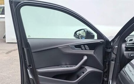 Audi A4, 2024 год, 4 872 000 рублей, 11 фотография