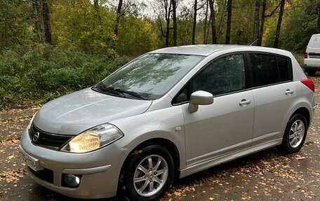 Nissan Tiida, 2010 год, 590 000 рублей, 2 фотография