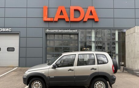 Chevrolet Niva I рестайлинг, 2015 год, 695 000 рублей, 8 фотография