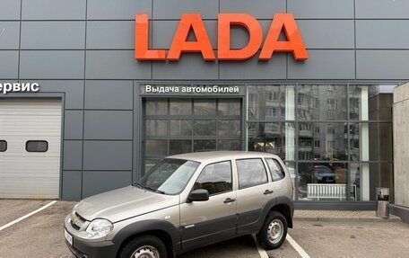 Chevrolet Niva I рестайлинг, 2015 год, 695 000 рублей, 7 фотография