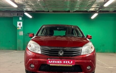 Renault Sandero I, 2014 год, 730 000 рублей, 2 фотография