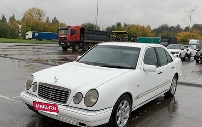 Mercedes-Benz E-Класс, 1999 год, 330 000 рублей, 1 фотография