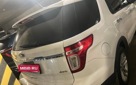 Ford Explorer VI, 2012 год, 900 000 рублей, 4 фотография