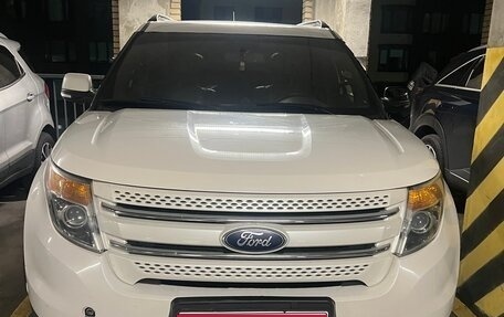 Ford Explorer VI, 2012 год, 900 000 рублей, 1 фотография