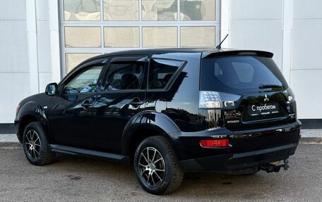 Mitsubishi Outlander III рестайлинг 3, 2011 год, 930 000 рублей, 3 фотография
