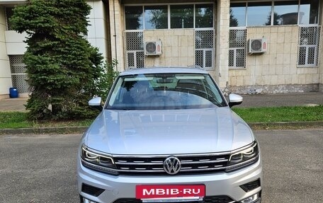 Volkswagen Tiguan II, 2017 год, 2 500 000 рублей, 2 фотография
