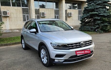 Volkswagen Tiguan II, 2017 год, 2 500 000 рублей, 4 фотография