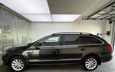 Skoda Superb III рестайлинг, 2013 год, 1 390 000 рублей, 10 фотография