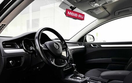 Skoda Superb III рестайлинг, 2013 год, 1 390 000 рублей, 20 фотография