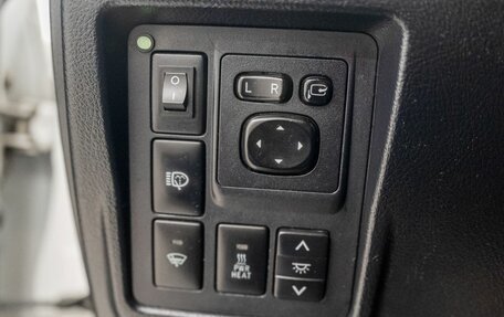 Toyota Land Cruiser Prado 150 рестайлинг 2, 2011 год, 2 890 000 рублей, 19 фотография