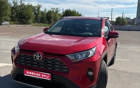 Toyota RAV4, 2021 год, 3 550 000 рублей, 1 фотография