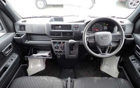 Daihatsu Hijet, 2022 год, 670 000 рублей, 3 фотография