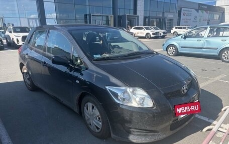 Toyota Auris II, 2009 год, 595 000 рублей, 2 фотография
