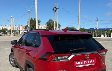 Toyota RAV4, 2021 год, 3 550 000 рублей, 4 фотография