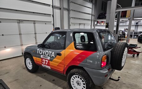 Toyota RAV4, 1994 год, 750 000 рублей, 2 фотография