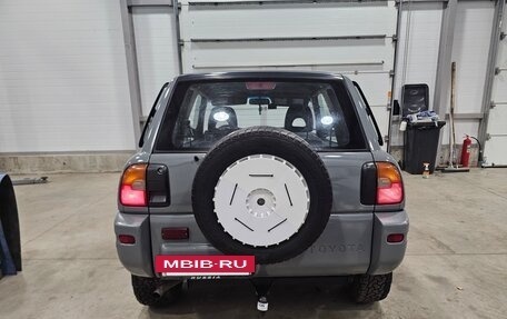 Toyota RAV4, 1994 год, 750 000 рублей, 5 фотография