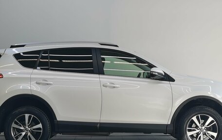 Toyota RAV4, 2015 год, 2 390 000 рублей, 4 фотография