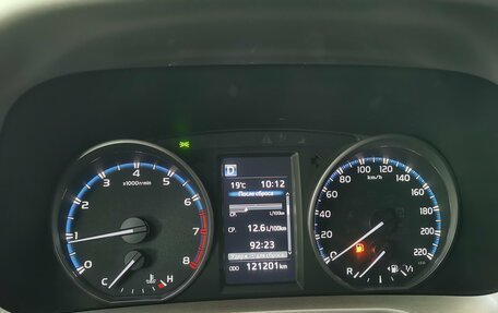 Toyota RAV4, 2015 год, 2 390 000 рублей, 13 фотография