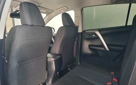 Toyota RAV4, 2015 год, 2 390 000 рублей, 17 фотография