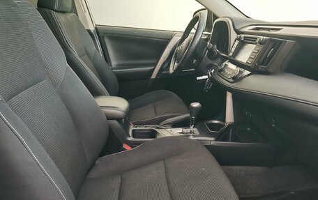 Toyota RAV4, 2015 год, 2 390 000 рублей, 20 фотография