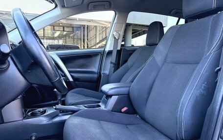 Toyota RAV4, 2018 год, 2 680 000 рублей, 16 фотография