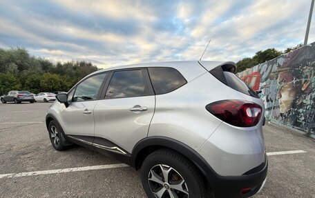 Renault Kaptur I рестайлинг, 2018 год, 1 200 000 рублей, 4 фотография