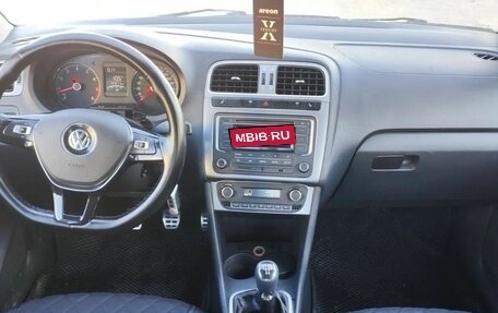 Volkswagen Polo VI (EU Market), 2017 год, 990 000 рублей, 4 фотография