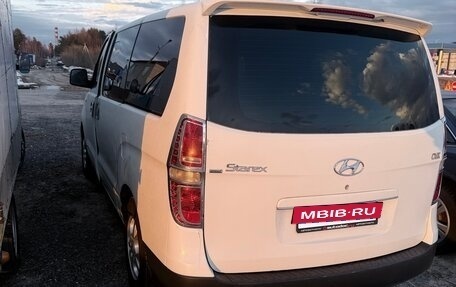Hyundai Grand Starex Grand Starex I рестайлинг 2, 2009 год, 900 000 рублей, 2 фотография
