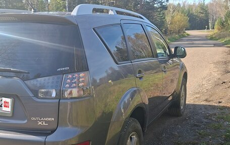Mitsubishi Outlander III рестайлинг 3, 2008 год, 1 050 000 рублей, 3 фотография