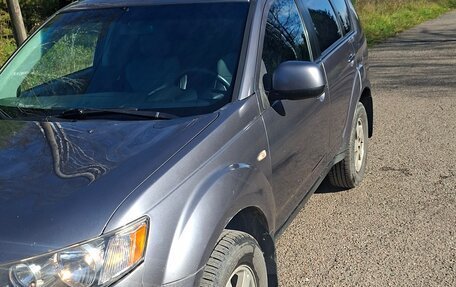 Mitsubishi Outlander III рестайлинг 3, 2008 год, 1 050 000 рублей, 9 фотография