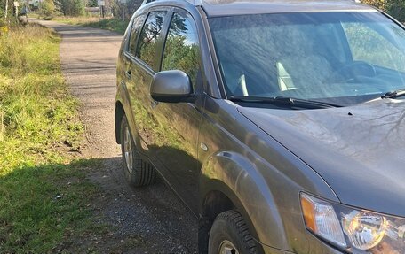 Mitsubishi Outlander III рестайлинг 3, 2008 год, 1 050 000 рублей, 8 фотография