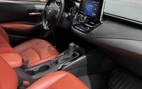 Toyota Corolla, 2022 год, 1 550 000 рублей, 4 фотография