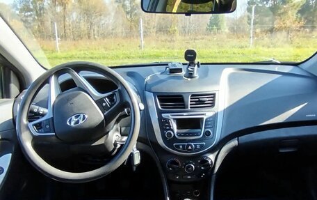 Hyundai Solaris II рестайлинг, 2015 год, 820 000 рублей, 7 фотография