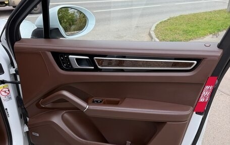 Porsche Cayenne III, 2018 год, 4 590 000 рублей, 23 фотография
