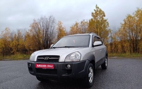Hyundai Tucson III, 2007 год, 750 000 рублей, 1 фотография