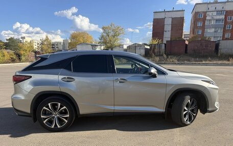 Lexus RX IV рестайлинг, 2021 год, 5 900 000 рублей, 4 фотография