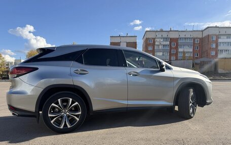 Lexus RX IV рестайлинг, 2021 год, 5 900 000 рублей, 7 фотография