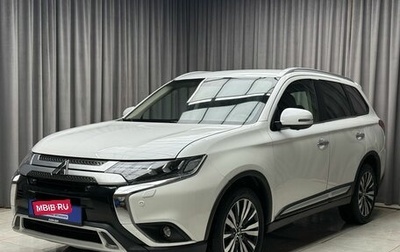Mitsubishi Outlander III рестайлинг 3, 2019 год, 2 149 000 рублей, 1 фотография