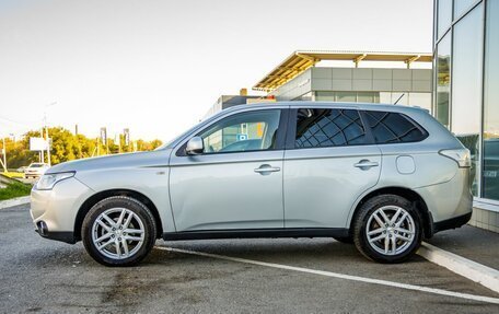 Mitsubishi Outlander III рестайлинг 3, 2014 год, 1 348 000 рублей, 4 фотография