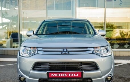 Mitsubishi Outlander III рестайлинг 3, 2014 год, 1 348 000 рублей, 2 фотография