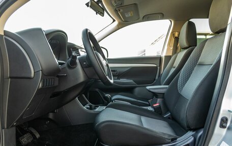 Mitsubishi Outlander III рестайлинг 3, 2014 год, 1 348 000 рублей, 21 фотография