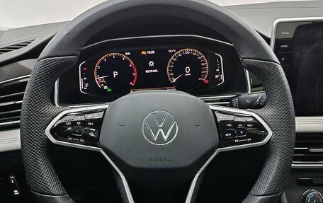 Volkswagen Tiguan II, 2022 год, 2 530 000 рублей, 8 фотография