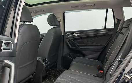 Volkswagen Tiguan II, 2022 год, 2 530 000 рублей, 13 фотография