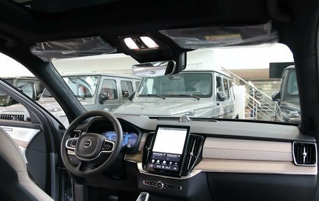 Volvo XC90 II рестайлинг, 2026 год, 10 000 000 рублей, 14 фотография