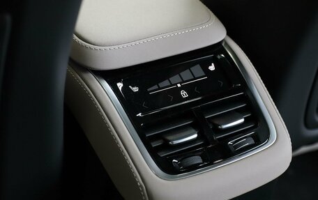 Volvo XC90 II рестайлинг, 2026 год, 10 000 000 рублей, 21 фотография
