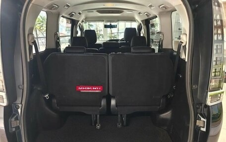 Toyota Voxy III, 2015 год, 1 800 000 рублей, 18 фотография
