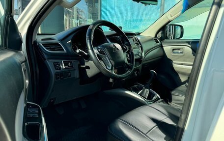 Mitsubishi L200 IV рестайлинг, 2017 год, 1 815 000 рублей, 10 фотография