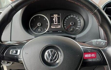 Volkswagen Amarok I рестайлинг, 2015 год, 1 850 000 рублей, 6 фотография