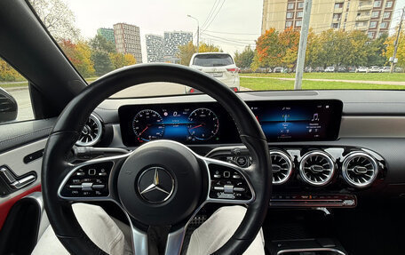 Mercedes-Benz CLA, 2022 год, 4 300 000 рублей, 7 фотография